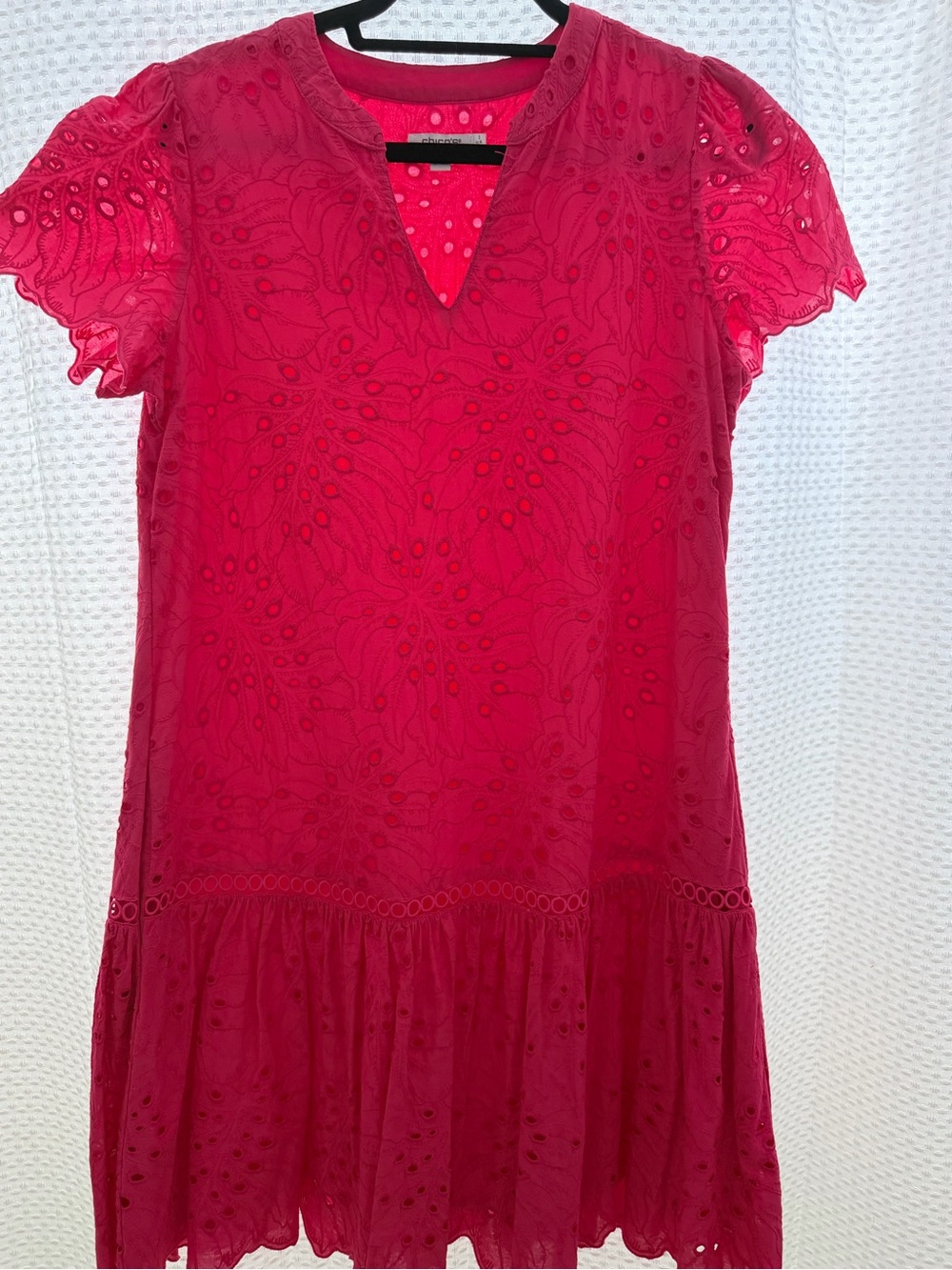 Chico’s Pink Eyelet V-Neck Ruffle Hem Dress Size 1